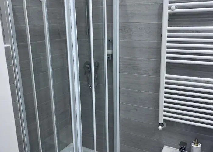 Sir Lyndon Prestige Linate