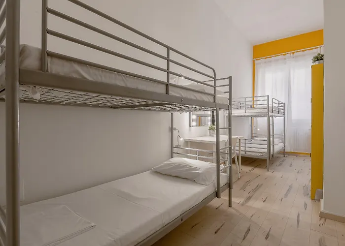 Quo Hostel