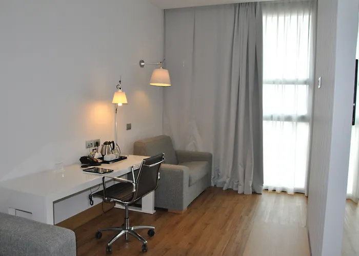 מלון Hilton Garden North