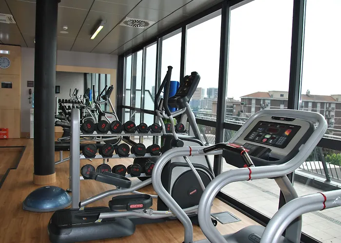 Hilton Garden North מלון