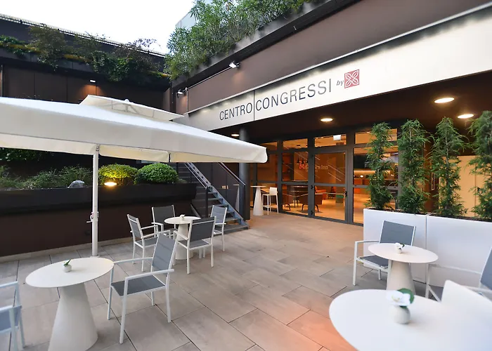 מלון Hilton Garden North