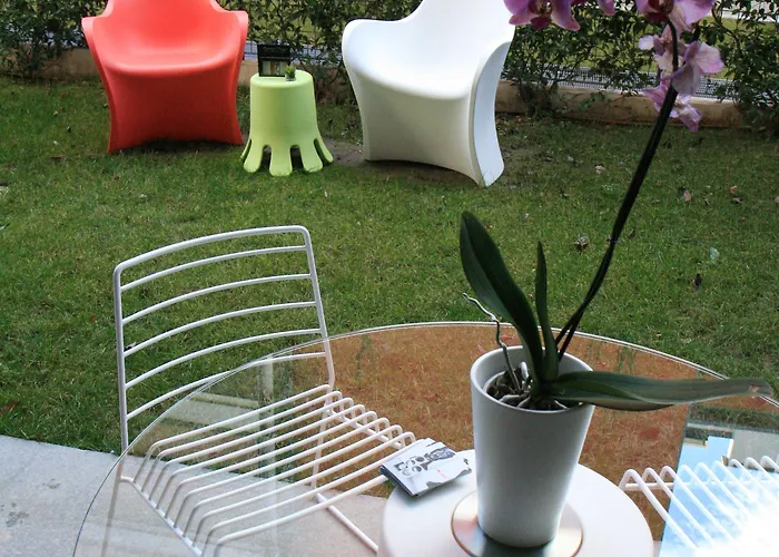 Experience Design Bed&show Nocleg ze śniadaniem 4*