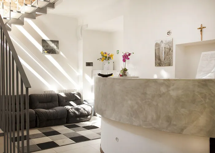 Poma Hotel 3*