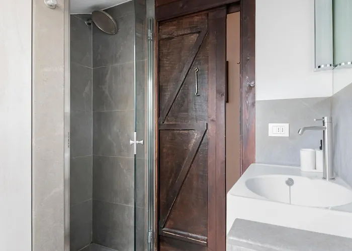 Easylife - - Maroncelli 5 - Porta Garibaldi Milaan