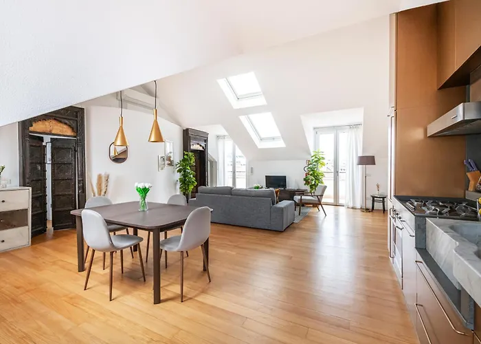 Easylife - - Maroncelli 5 - Porta Garibaldi Milaan