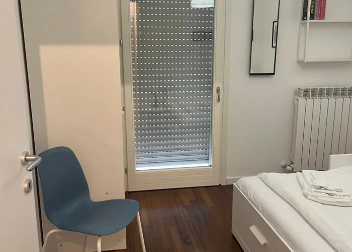 Daire Luminoso Trilocale Affori Centro *