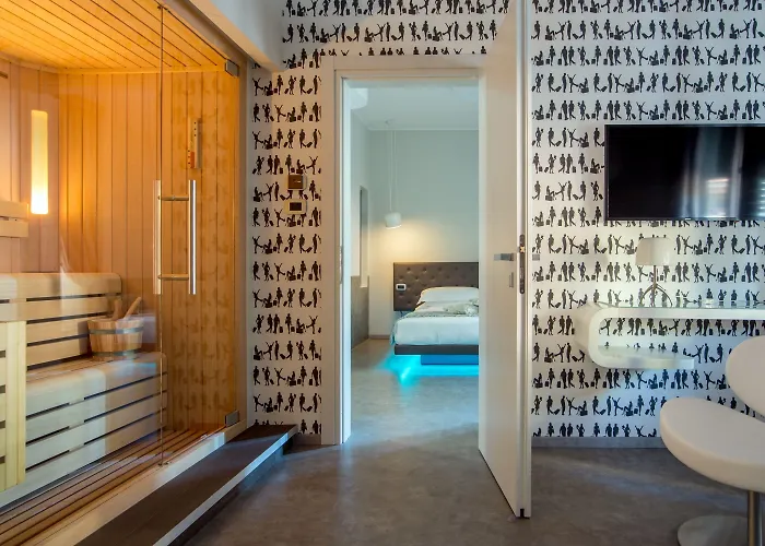 Montenapoleone Aparthotel 4*