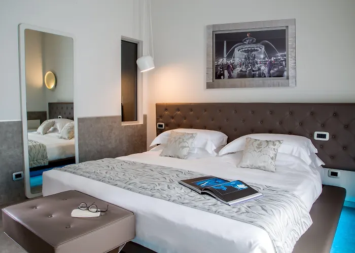 Aparthotel Montenapoleone 4*