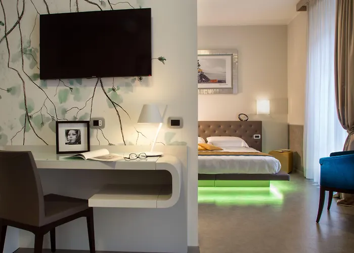 Aparthotel Montenapoleone Milán