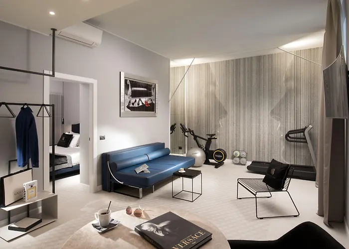 Montenapoleone Aparthotel 4*