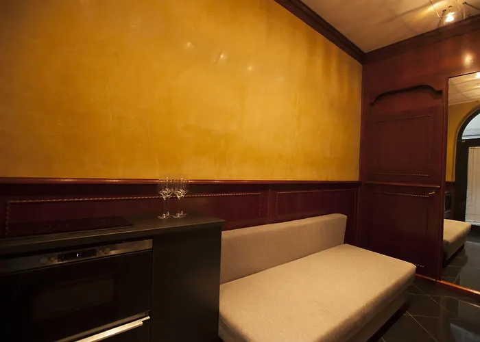 Casa Milano- And * Milan