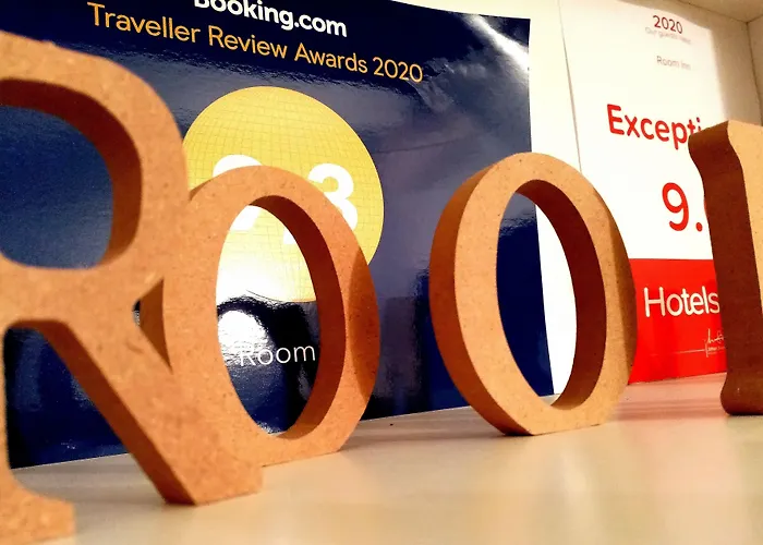 Room Inn לינה וארוחת בוקר 4*