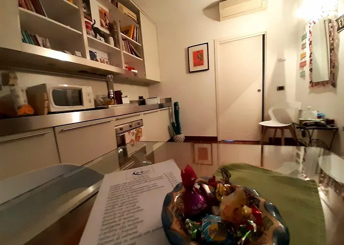 לינה וארוחת בוקר Room Inn 4*