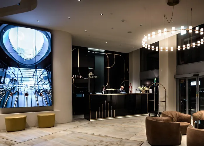 The Square Duomo - Preferred & 4* Mailand