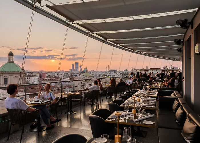 The Square Duomo - Preferred & 4* Milánó
