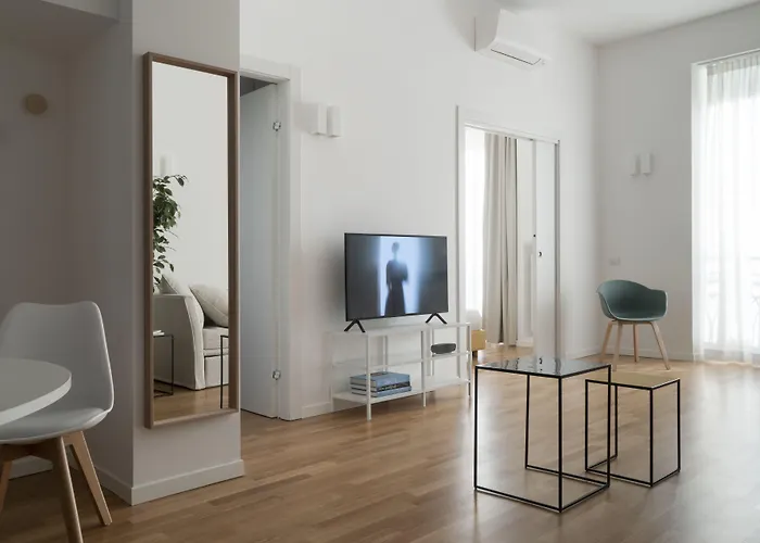 Brera In San Babila * Milan