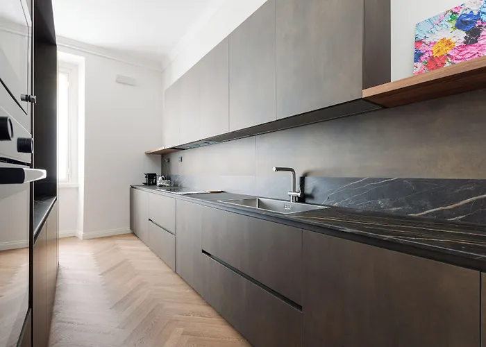 Brera In San Babila * Milan