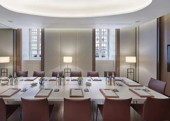 Mandarin Oriental, 호텔