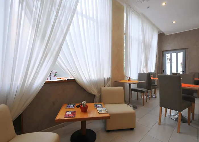 Montecarlo Hotel Milán