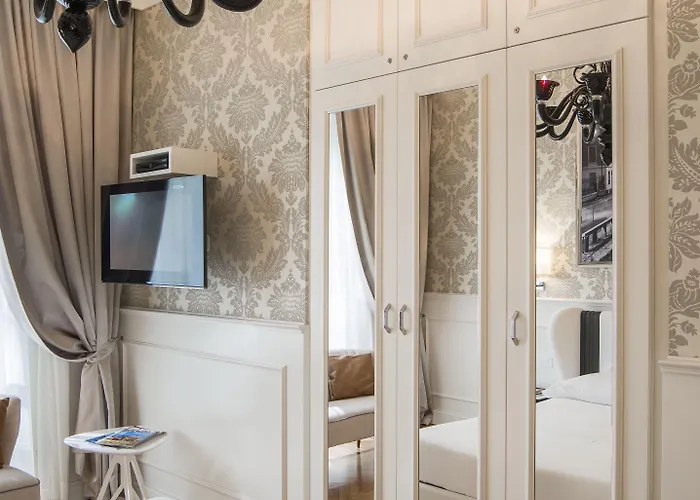 Duomo بيت ضيافة 4*