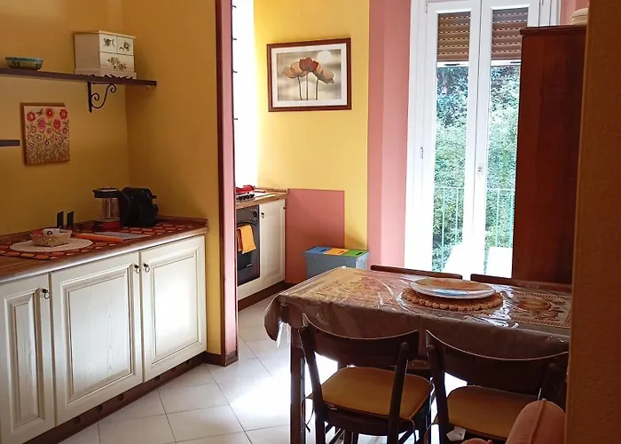 Apartmán Flores Home, Boho Chic Style & Urban Comfort Navigli, Bocconi, Centro *