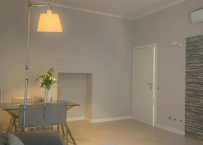 Elegant In A Prime Location Milano