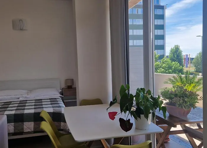 Cozy Flat In Famagosta Area Near Unipol Forum Di Assago *