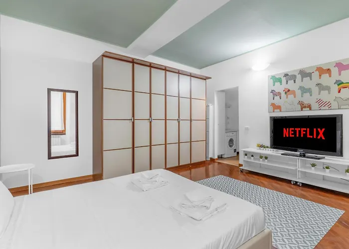 Newly Renovated Homely Flat St Lorenzo * Milan