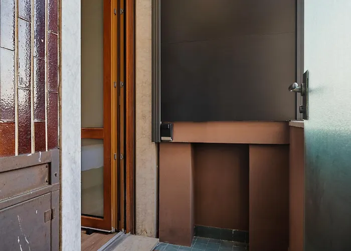 Апартаменты Classbnb - Stylish In The Moscova Area, 250 M From Metro Line M2