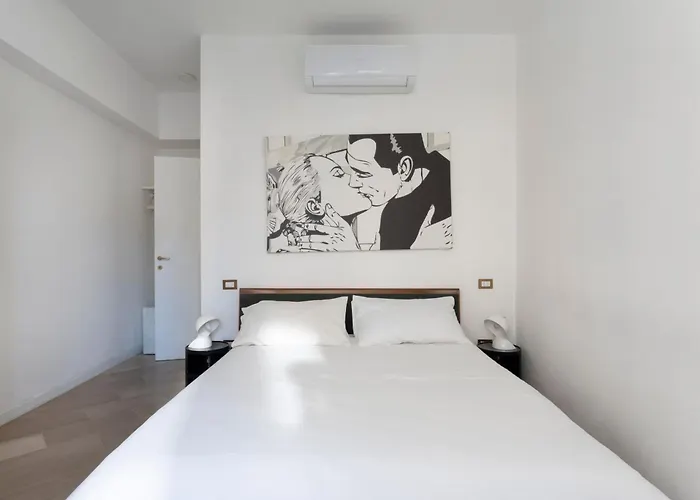 Maggi - New Beautiful In The Center Apartament Mediolan