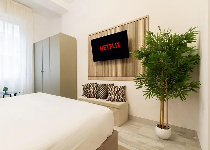 Stylish In Bocconi With Patio - Porta Romana