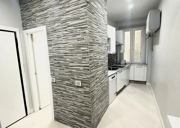 Elegant In A Prime Location Lejlighed *