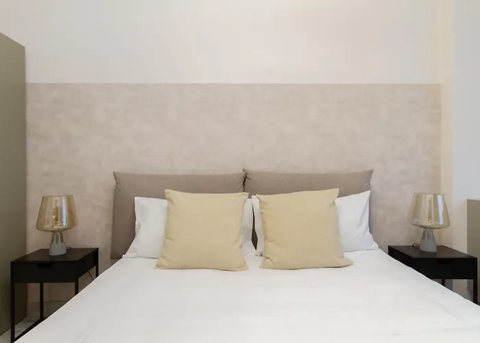 Stylish In Bocconi With Patio - Porta Romana Appartamento Milano