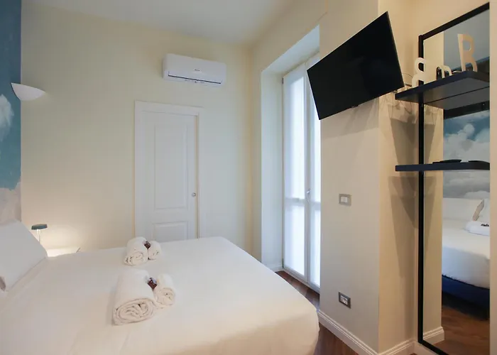 Hacca Collection - Bocconi Blue House * Milano