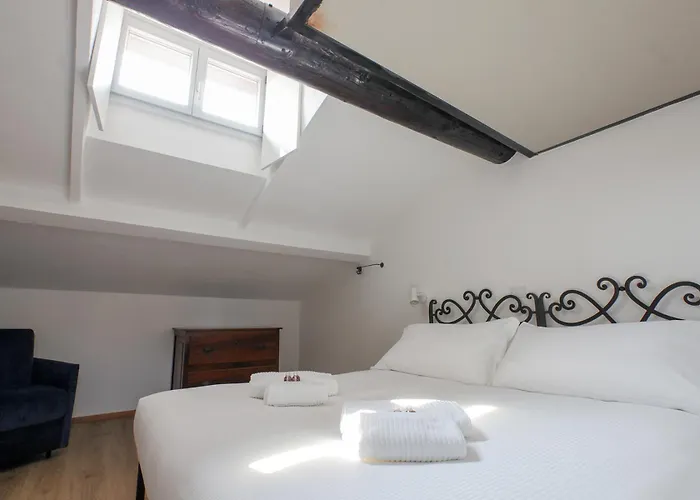 Hacca Collection - Porta Venezia Attic 2br *