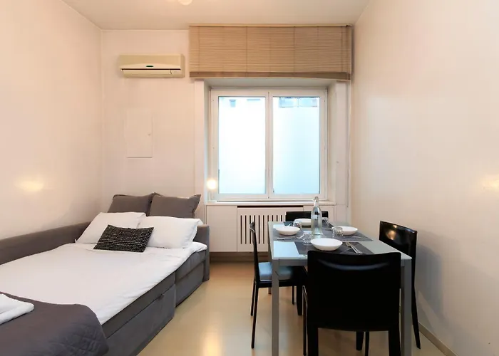 Family Apartment, Duomo 12 Min Walk, 5 Guests, Near Covered Parking Διαμέρισμα Μιλάνο