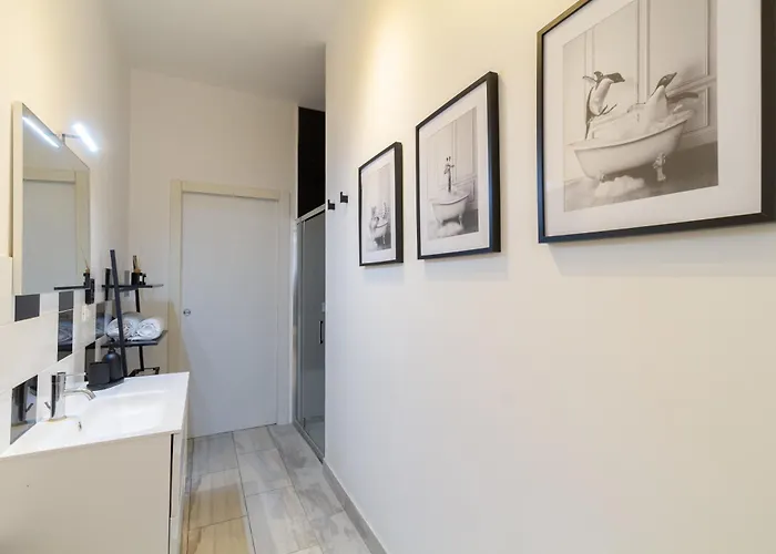 شقة Stylish In Bocconi With Patio - Porta Romana ميلان
