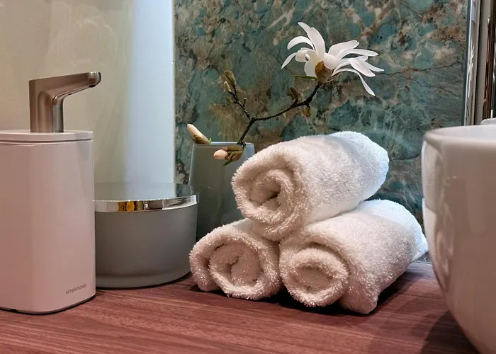 Casa Estia - Mico, Fiera Milano, Citylife, San Siro, Metro 2 Min - Refined Historic Апартаменты