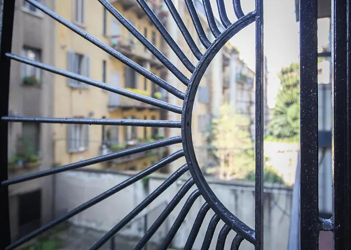 Hacca Collection - Bocconi Blue House