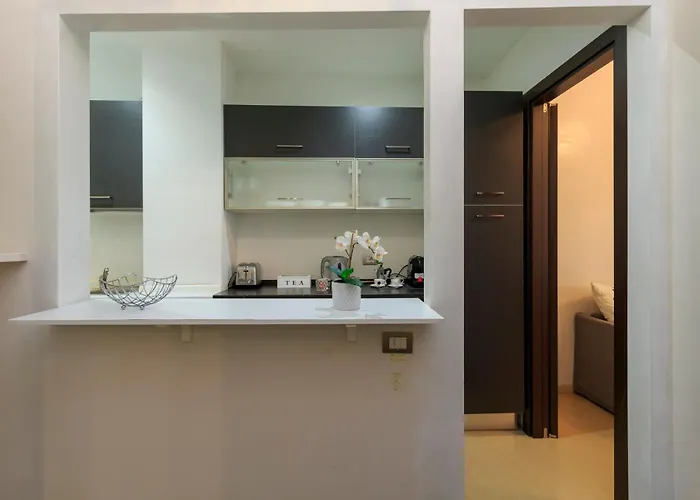 Family Apartment, Duomo 12 Min Walk, 5 Guests, Near Covered Parking * Mailand
