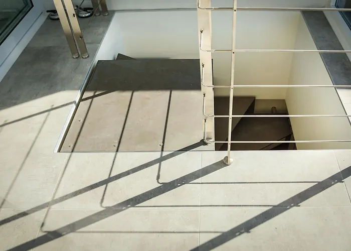 The Rent - Wonderful Multi-bedroom With Terrace In The Area Of Colonne Di San Lorenzo דירה