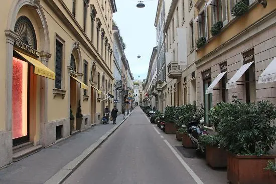 Emotion 716 E Sei A Casa! * Milan