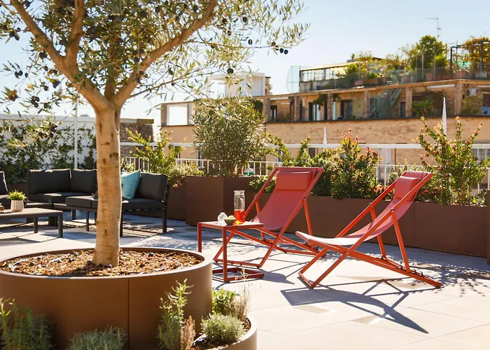 דירה The Rent - Wonderful Multi-bedroom With Terrace In The Area Of Colonne Di San Lorenzo