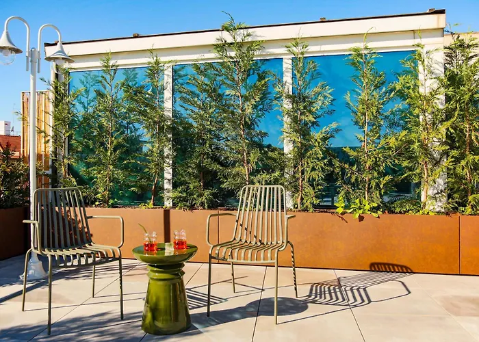 The Rent - Wonderful Multi-bedroom With Terrace In The Area Of Colonne Di San Lorenzo Apartmán