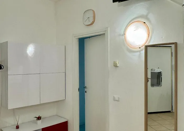 Dergano 3 Near Metro Stop 3*