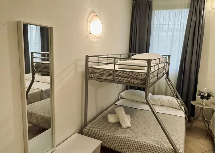 Dergano 2 Near Metro Stop 3*