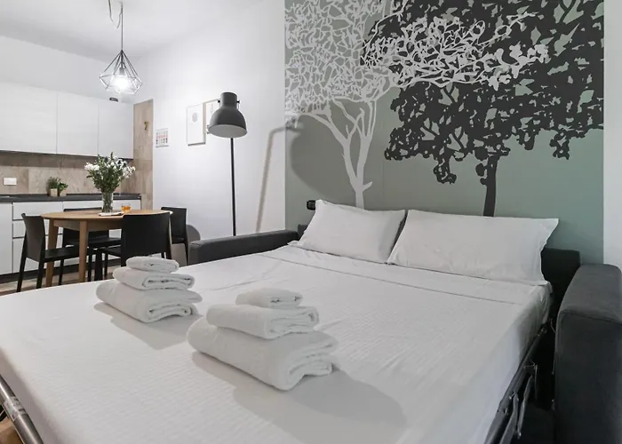 Apartman Italianway Comfort - Londonio 23 *