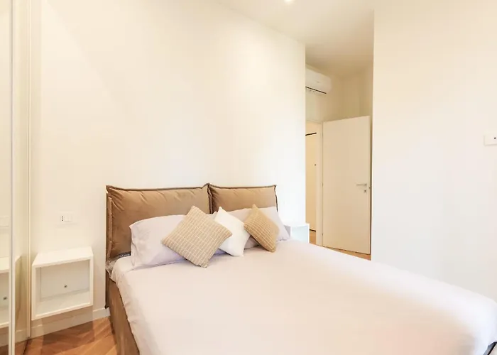 Stylish Flat Porta Romana E Bocconi