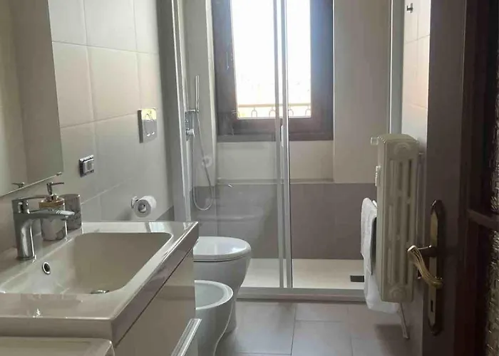 Simona -bocconi,naviglio,duomo,milano-cortina,ieo,iulm,assago Forum *