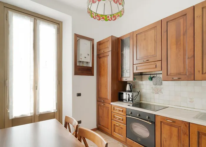 Guesthost - Bright Rubattino Apartmán